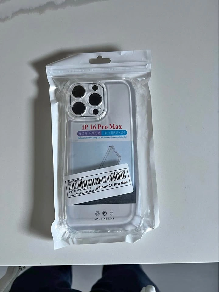 iPhone 16 PRO MAX clear case with edge guards