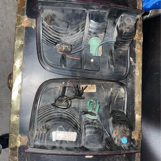 OEM 2004-2008 F150 TAILLIGHTS - photo 3