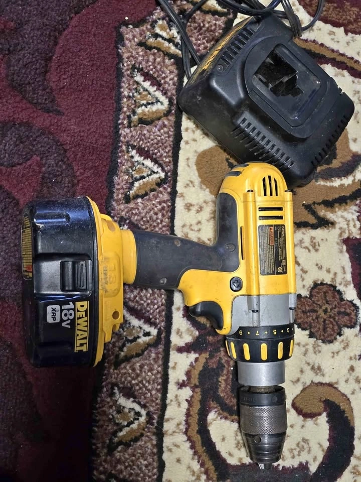 Dewalt XRP Hammer Drill with Battery and Charger