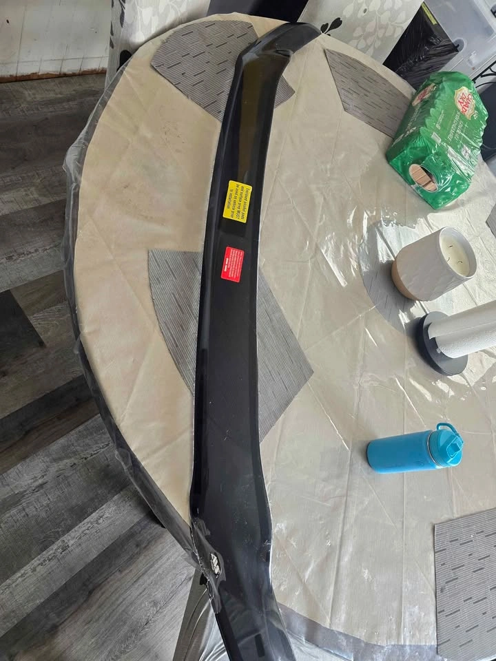 F-150 HOOD PROTECTOR - photo 2