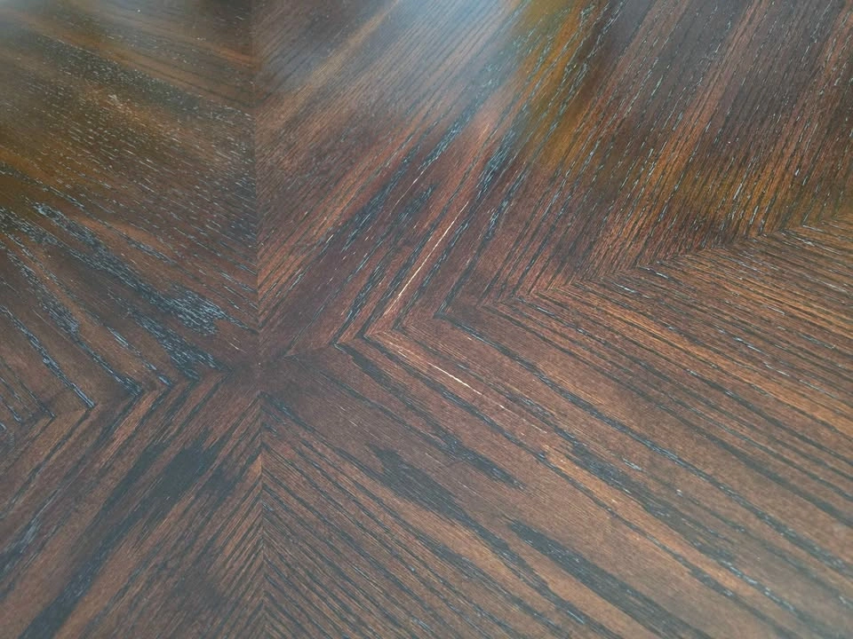 72-inch Round Dining Table with 6 Chairs - photo 2