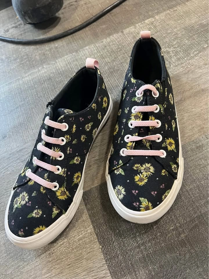 Girls shoes - like new - photo 4