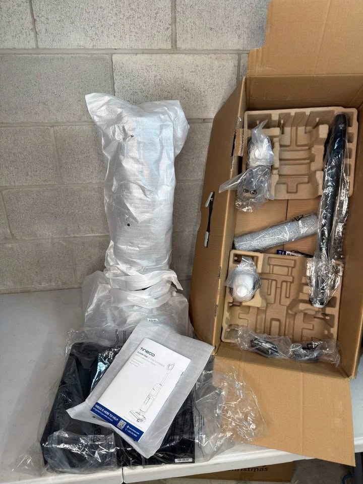 Tineco Floor ONE S7 Stretch Ultra Cordless Wet Dry Vacuum - photo 2