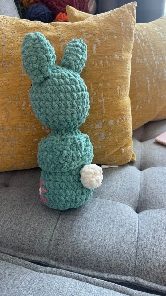 Crochet Bunny with music box - photo 2