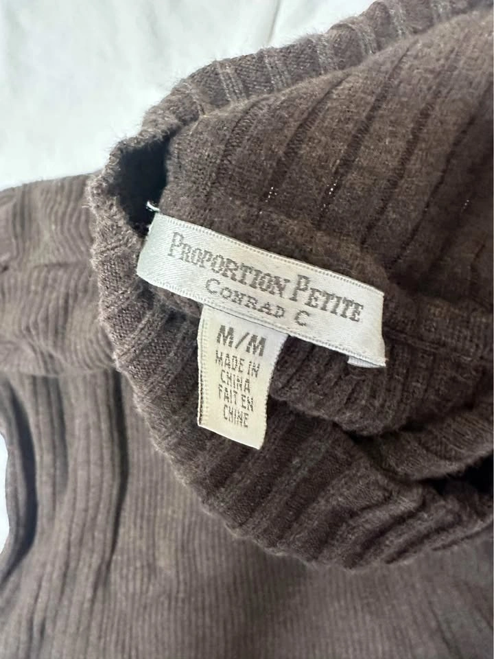 Brown turtleneck - photo 2