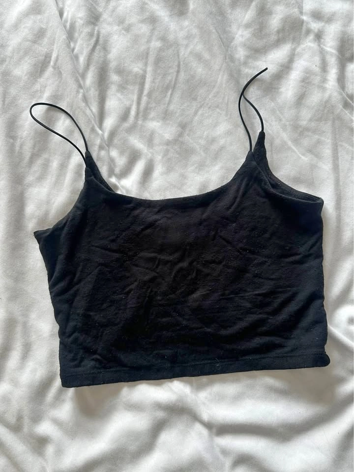 Aritzia black tank