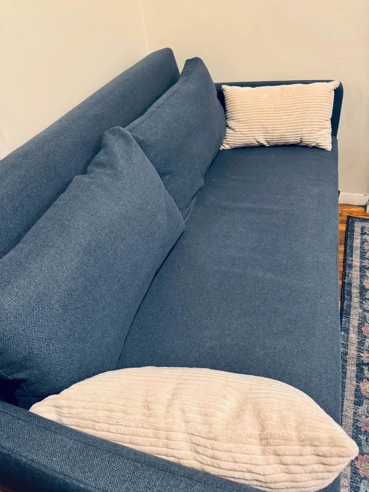 Blue couch with fold-out bed, compact for small spaces! - photo 3
