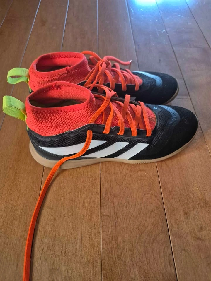 Adidas Predator 24 League Indoor Soccer Shoes - Kids US 4.5 - photo 2