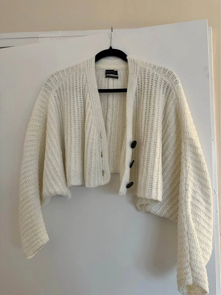 Urban cropped cardigan