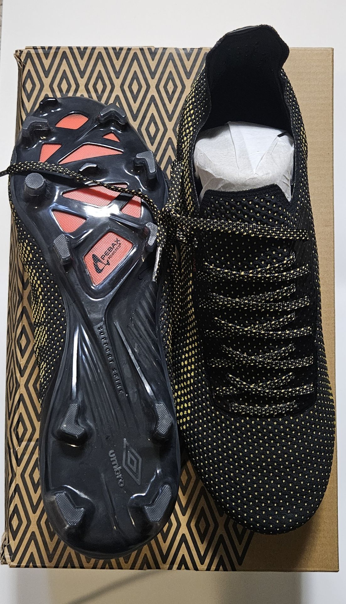 Umbro Soccer Cleats - photo 4