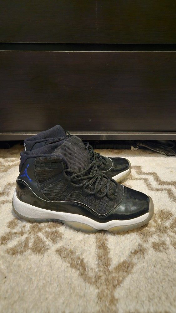 Jordan 11 Space Jam 2016