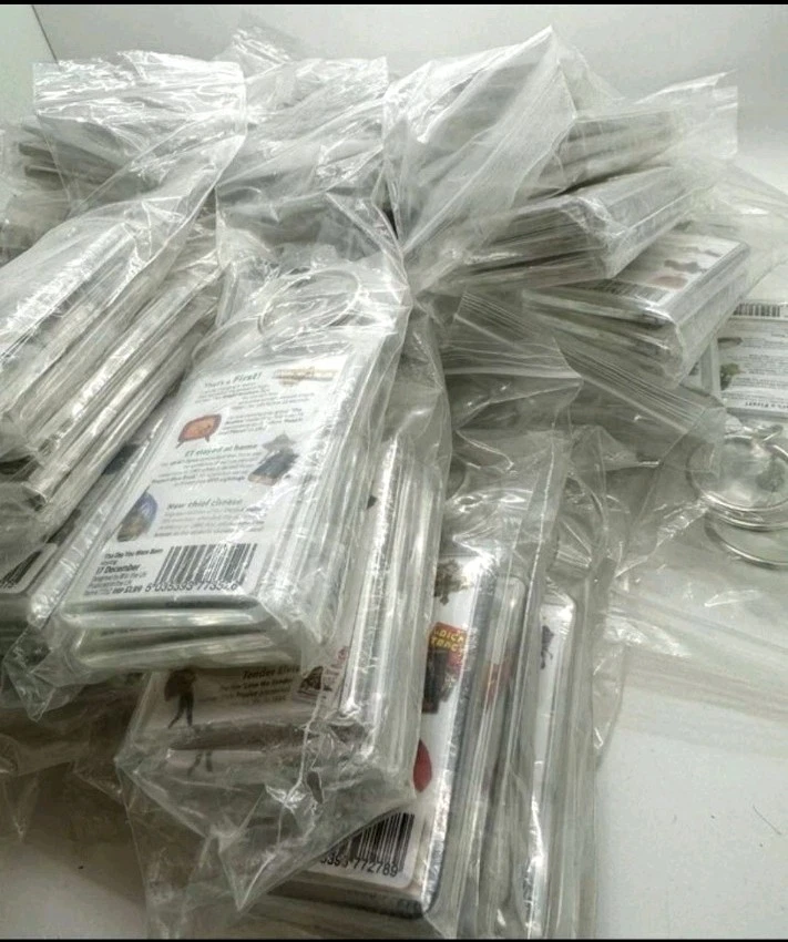On the day you were Born Birthday Keyrings - 37 packs of 3 - photo 4