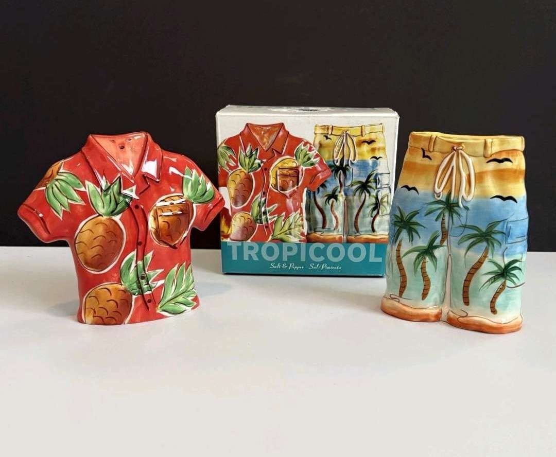 Hawaiian Tropical Salt & Pepper Shaker Set - photo 2