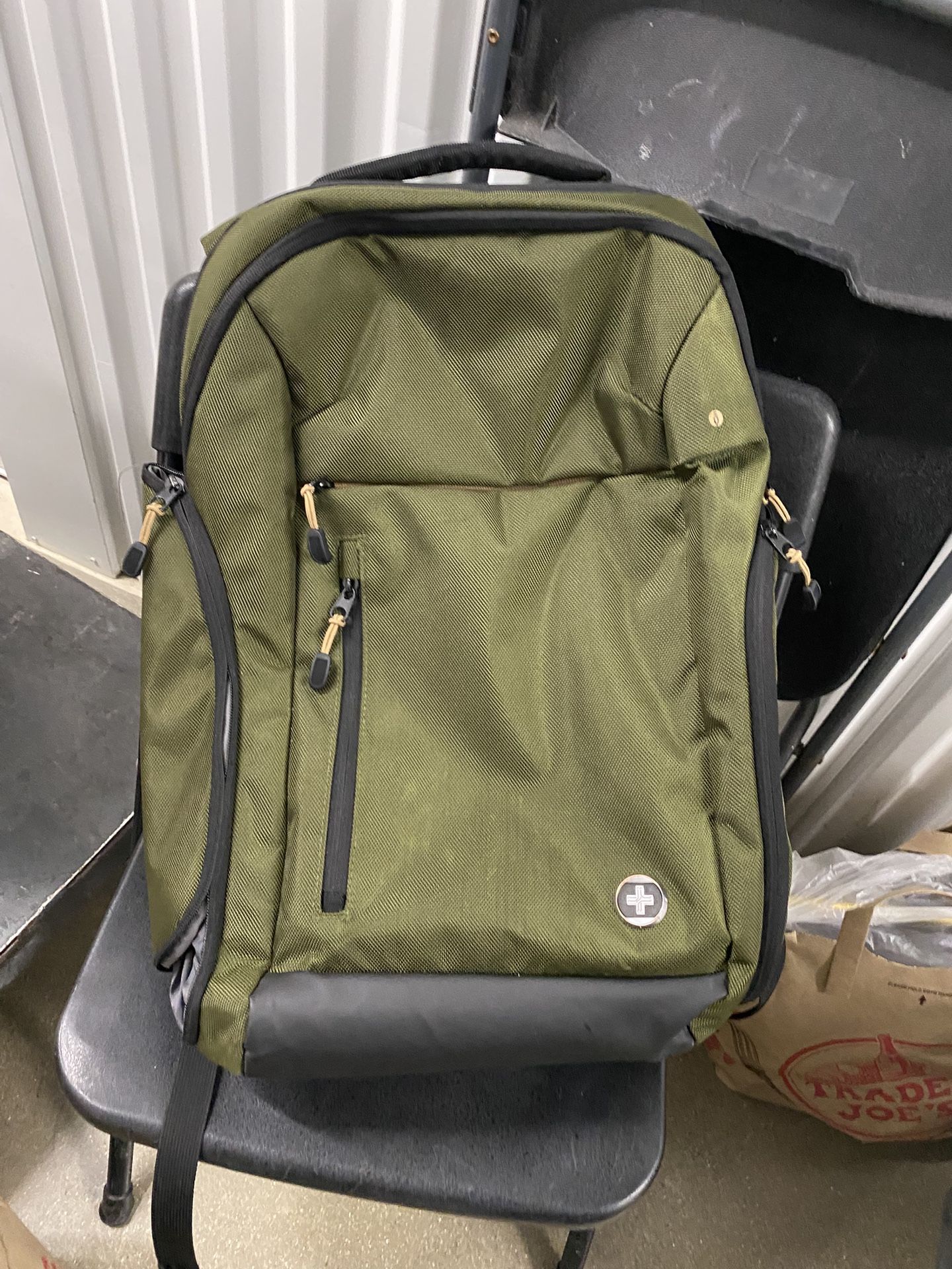 Swissdigital Design Large Travel Backpack - 17" Laptop, USB