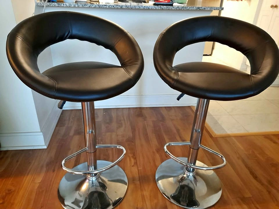 Set of 2 Black Adjustable Height Bar Stools