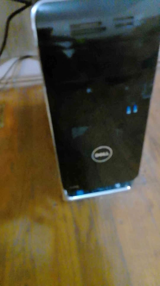 Dell Desktop Computer with Acer Monitor and Keyboard