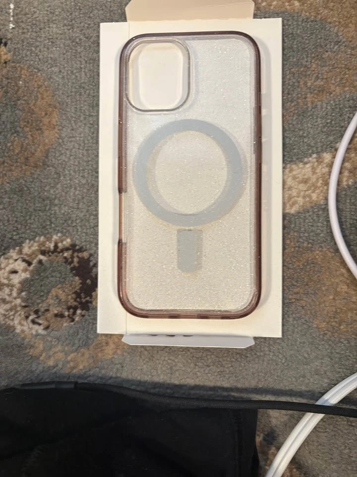 OtterBox iPhone 16 Symmetry Series Case - photo 2