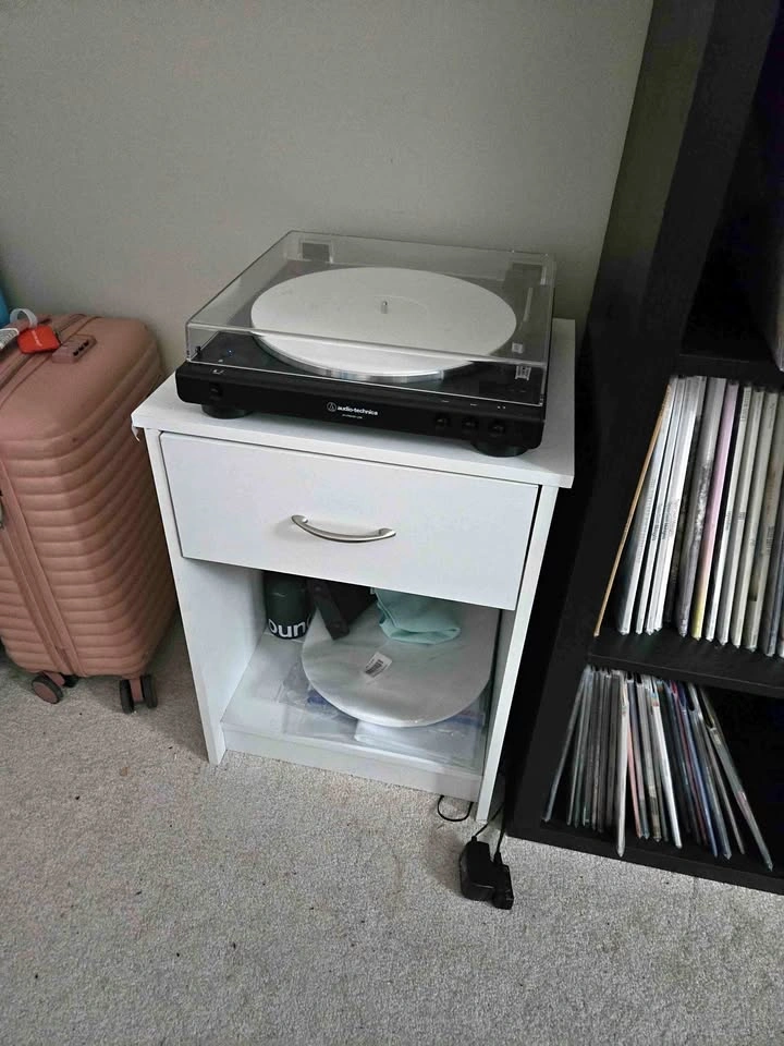 White nightstand