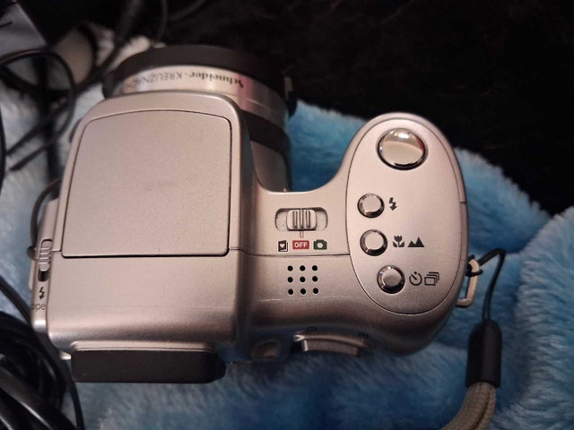 Kodak Z650 Zoom Digital Camera w/ Printer - photo 4