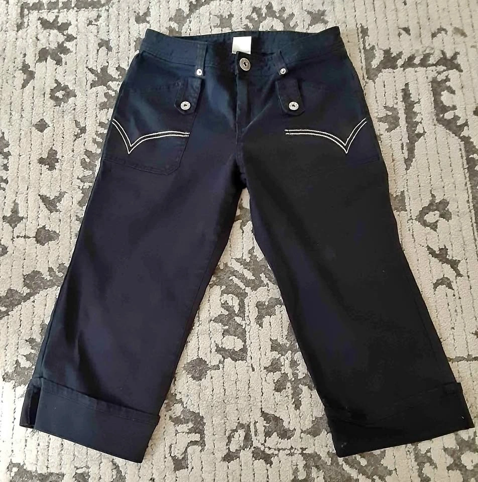 725 Originals Ladies Blue Capri Pants 🌱