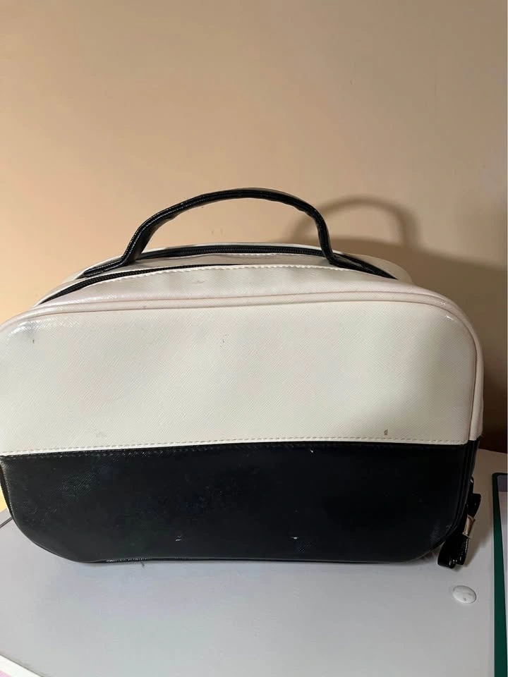 Victoria's Secret Black and White Cosmetic Bag with Bow - photo 3