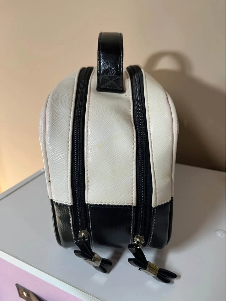 Victoria's Secret Black and White Cosmetic Bag with Bow - photo 4