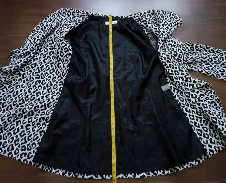 Ladies Black and White Calvin Klein Open Front Jacket 🌱 - photo 5