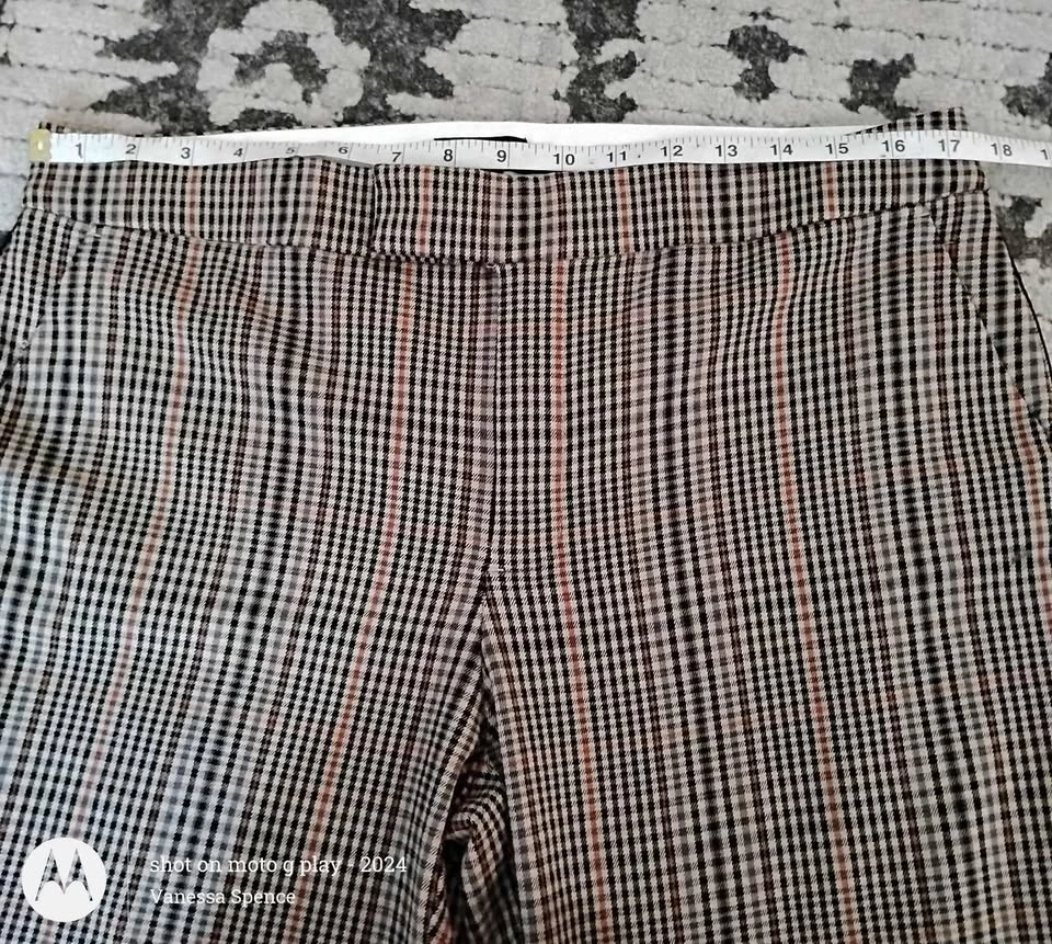 Lord & Taylor Ladies Cropped Plaid Pants 🌱 - photo 2