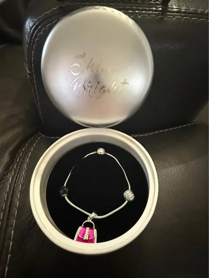 Pandora bracelet with charms and trinket - photo 2
