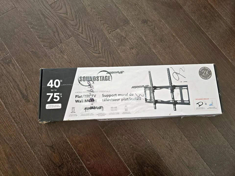 Soundstage TV Wall Mount 40"–75" – Open Box, Never Used