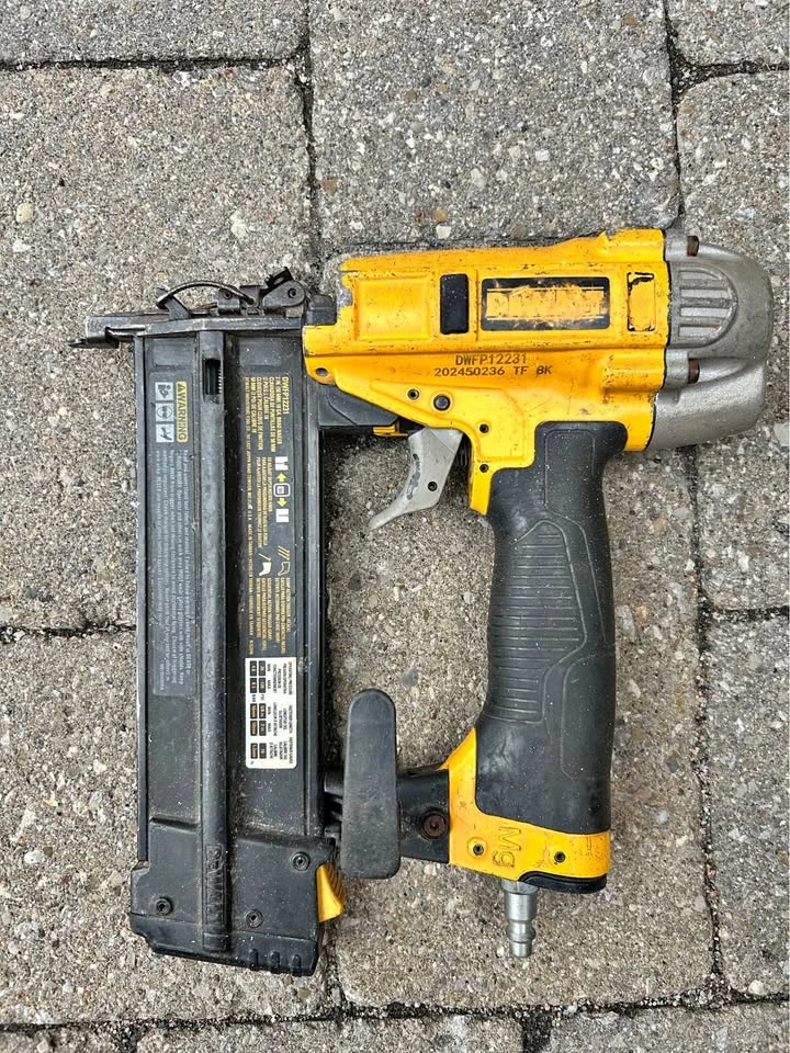 DEWALT DWFP12231 18 GA FINISH NAILER