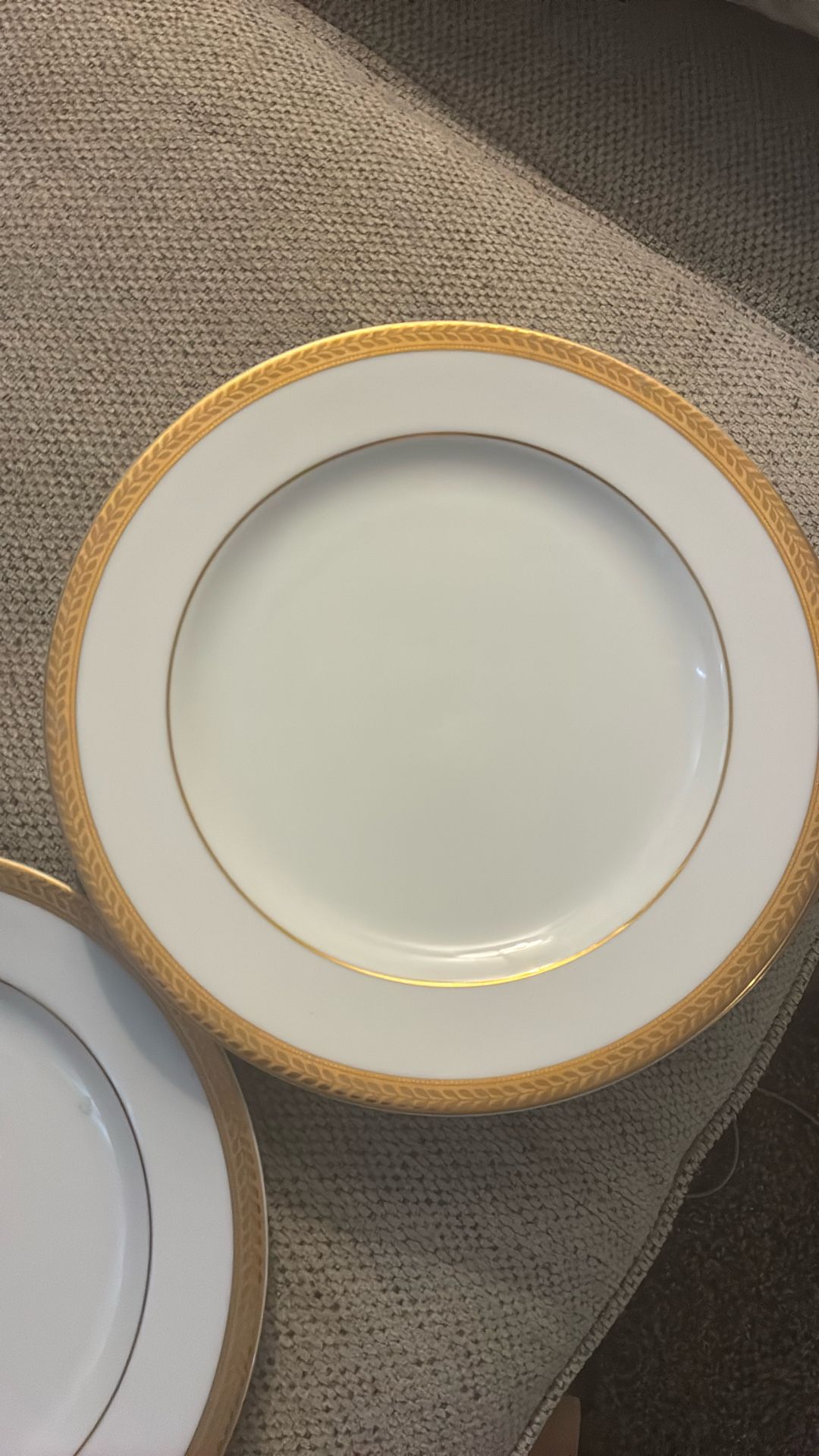 6 Classic Real Porcelain Florence Gold Plates
