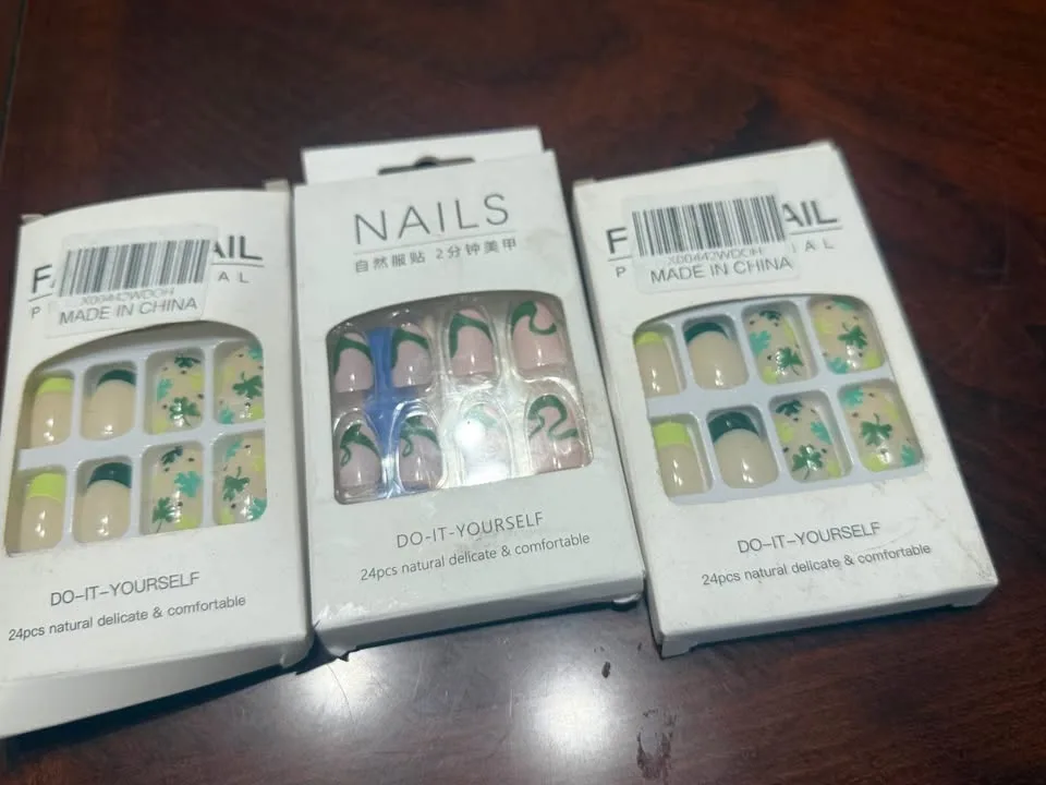 Press ON Nails with Prep Kit image indicator(7)