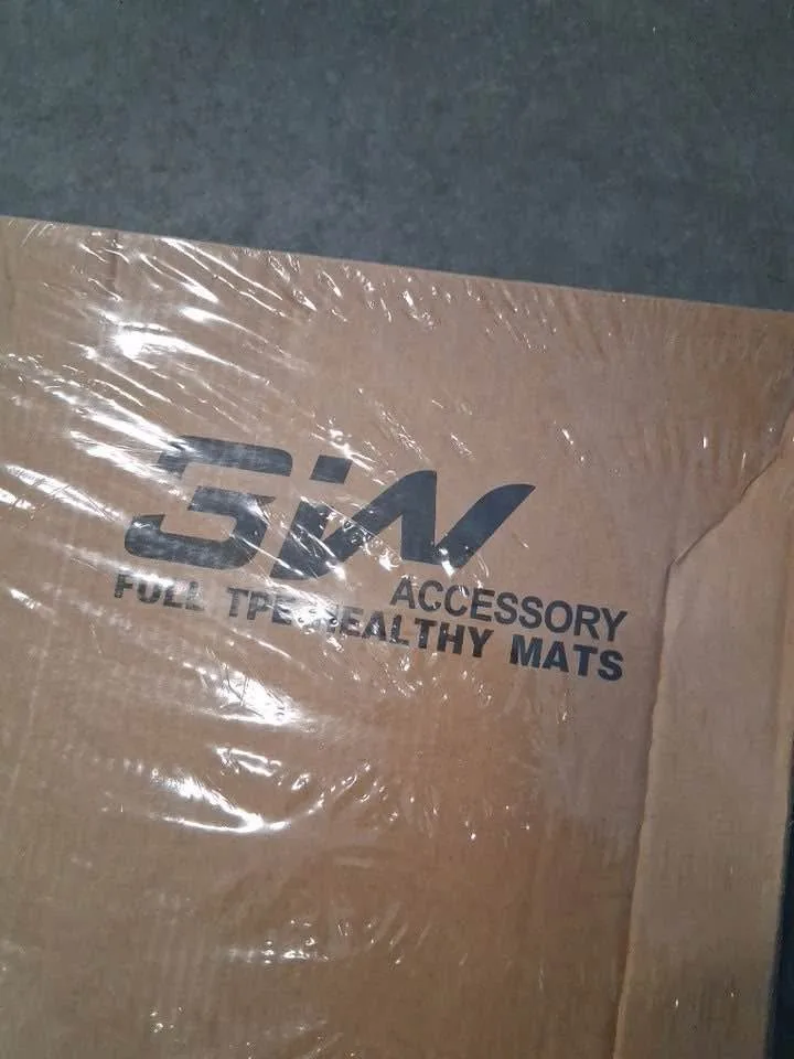 BRAND NEW! 3W Floor Liners - Toyota Sienna image indicator(3)