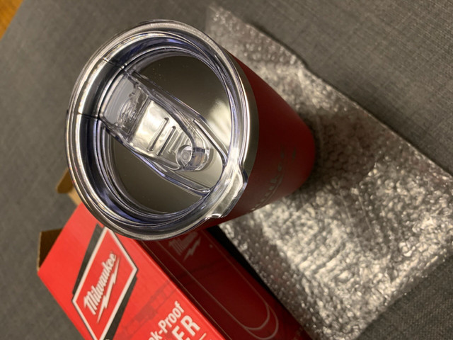 Milwaukee 20 oz. Leak-Proof Tumbler (Brand New) - photo 2