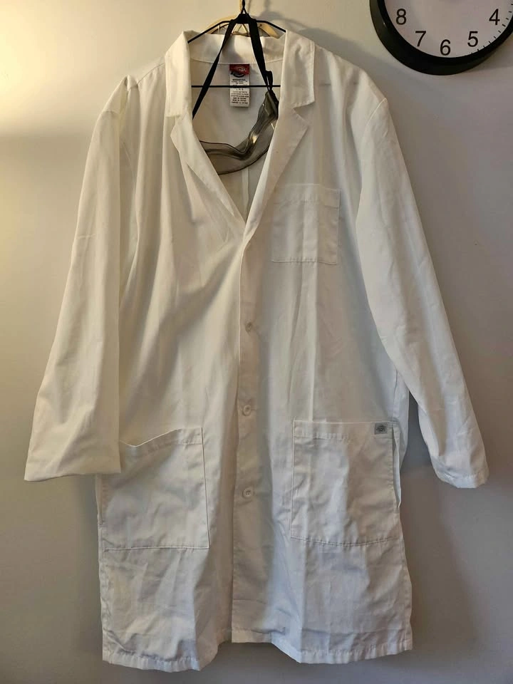Dickies Lab Coat + Goggles