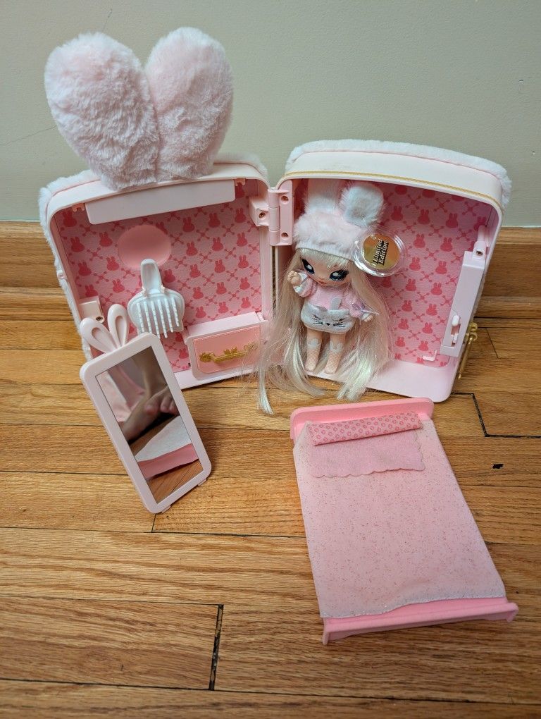 Limited Edition Na Na Na Surprise Bunny Backpack - photo 4