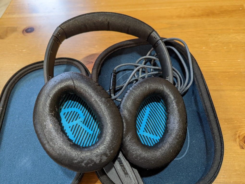 Bose Quiet Comfort 25 Noise Cancelling Headphones - photo 3