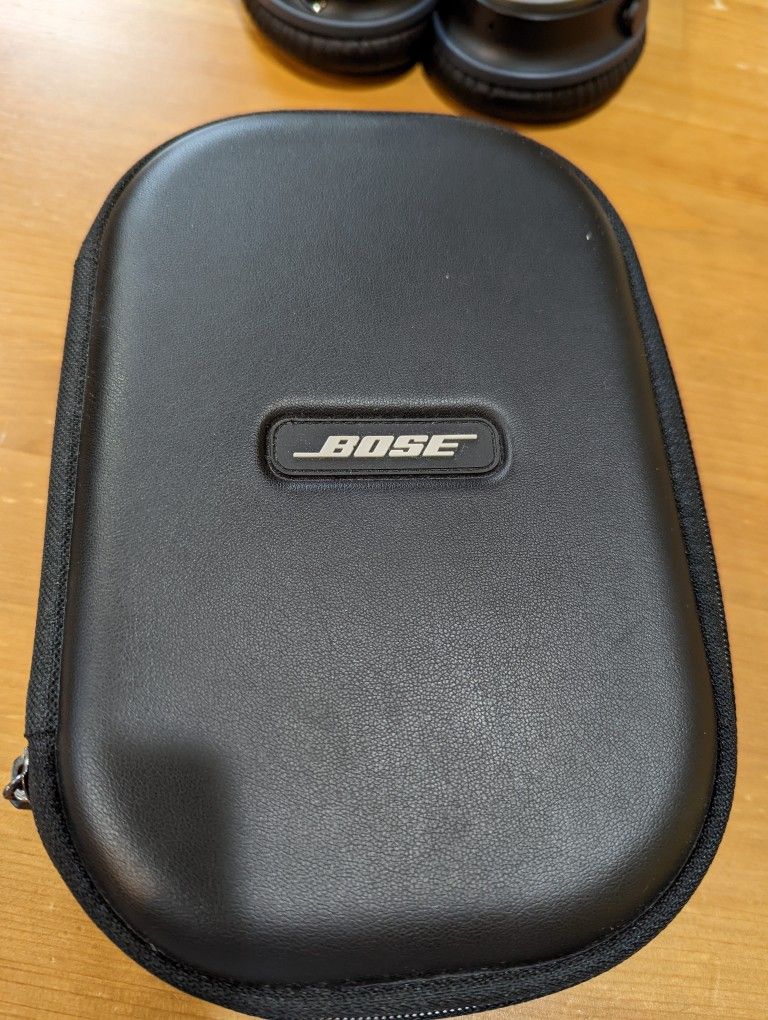Bose Quiet Comfort 25 Noise Cancelling Headphones - photo 4