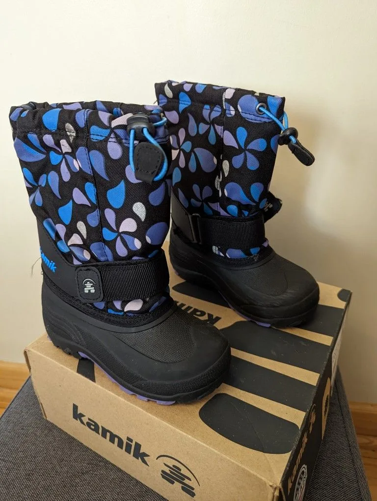 Kamik Girl's Winter Boots Size 11