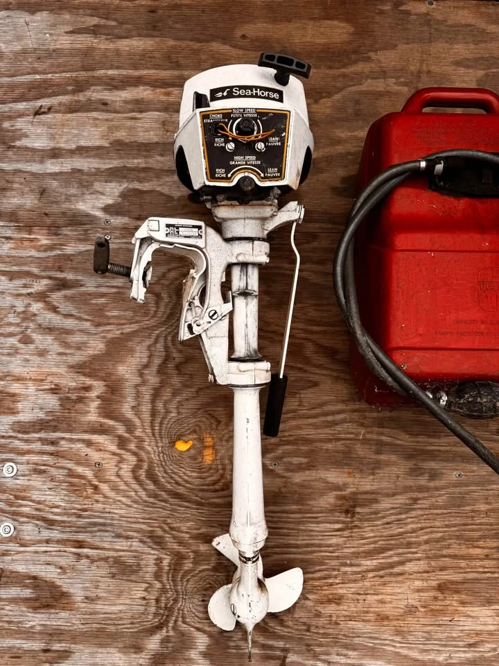 2 Outboard Boat Motors - photo 3