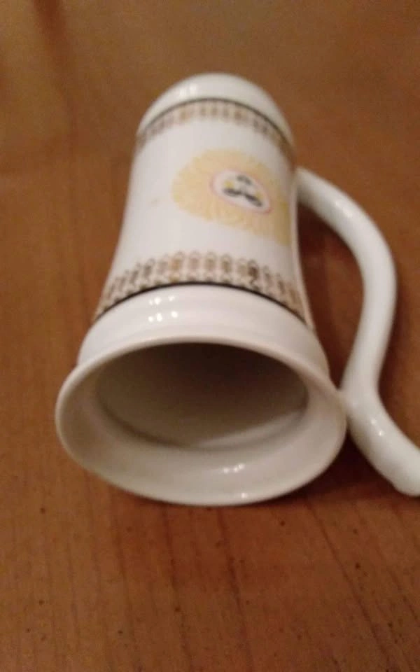 Vintage ceramic sipping cup from Czechoslovakia - photo 4