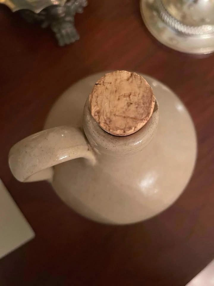 Vintage stoneware whiskey jug - photo 2