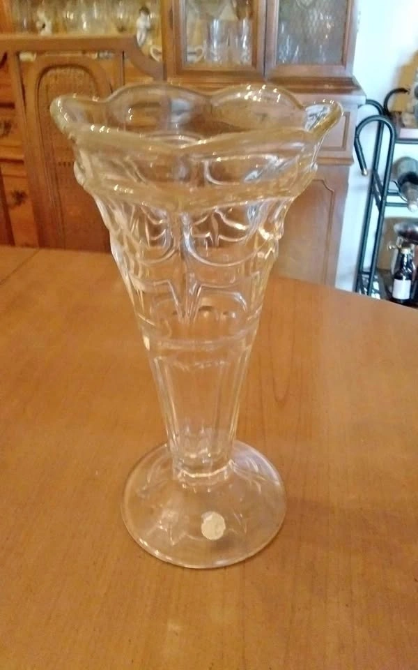 Vintage Art Deco Sowerby Glass Vase