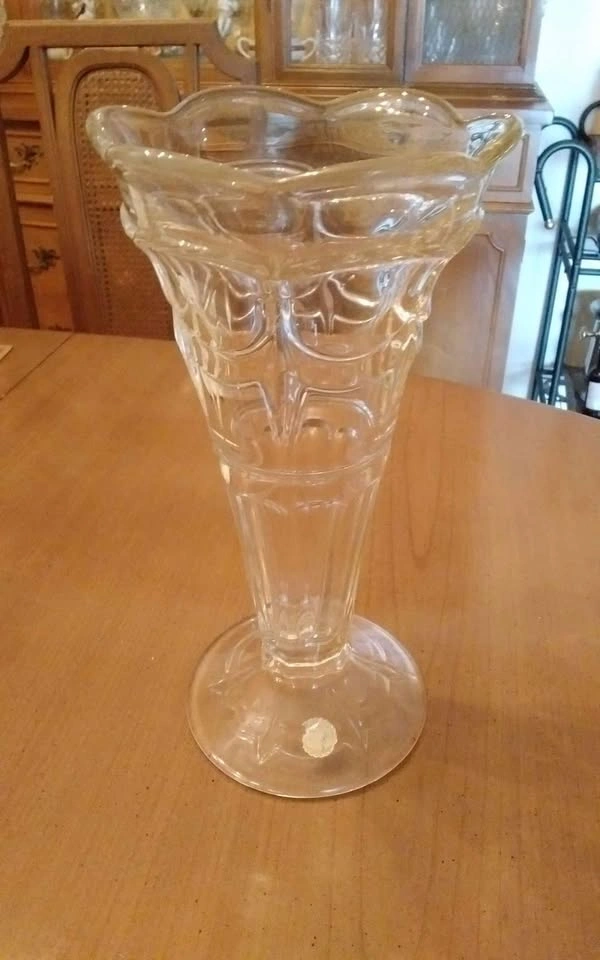 Vintage Art Deco Sowerby Glass Vase - photo 2