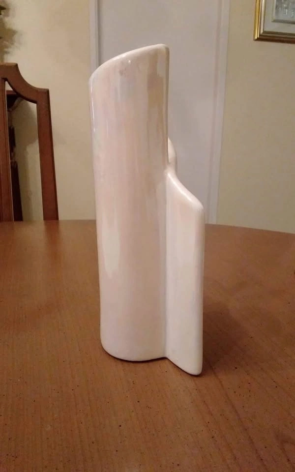 Vintage Lady Grace Glazed White Ceramic Vase - photo 4