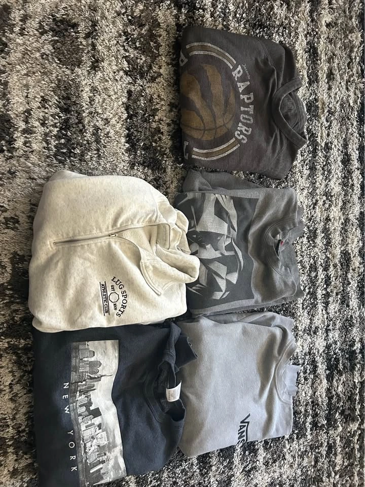 Teenager/Meme Sweaters, Golf Shirts & Shorts Bundle - photo 2