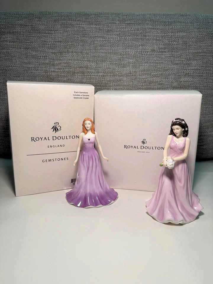 Royal Doulton Flower of the Month - April Daisy Innocence - photo 2