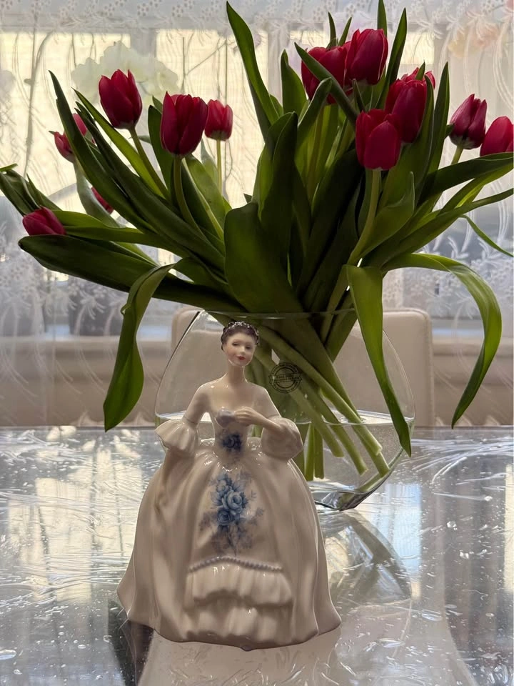 Royal Doulton Kelly (Signed) HN2478