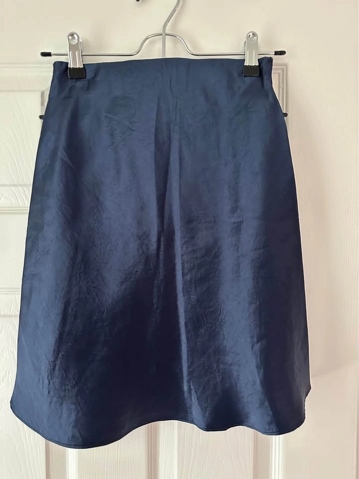 Babaton Slip Satin Mini Skirt - photo 4